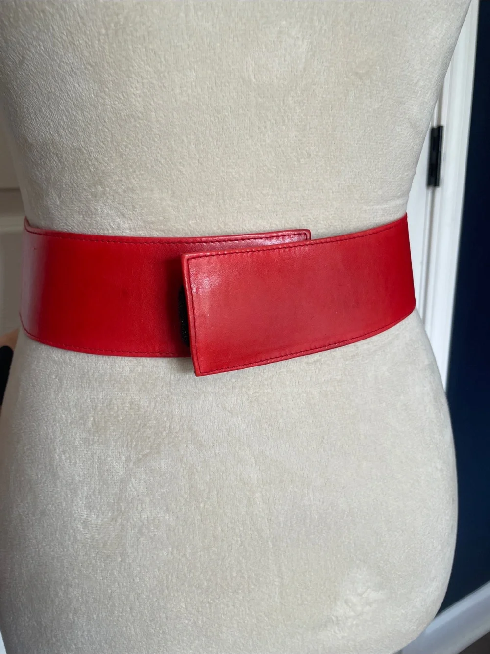 Vintage 80s V-Shaped Red Leatherette Corset Belt Cosplay Costume Superhero